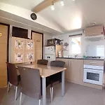 Campsite Mobil-homes Proche De L'ocean 4*