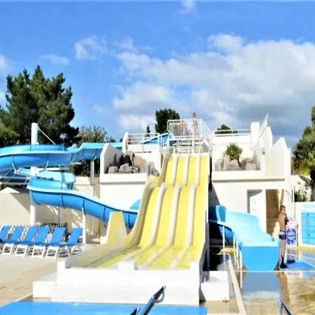 Parque de Campismo Mobil-homes Proche De L'ocean
