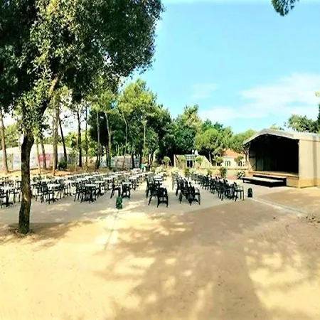 Mobil-homes Proche De L'océan Camping 4*