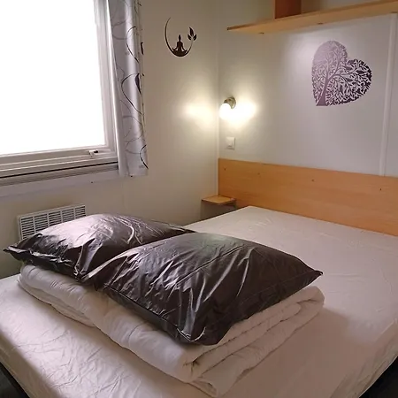 Mobil-homes Proche De L'océan 4*