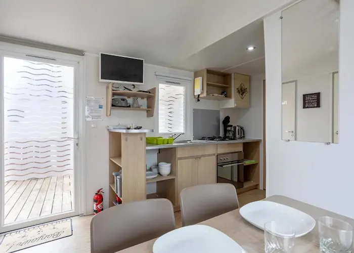 Mobil-homes Proche De L'océan