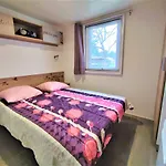Mobil-homes Proche De L'océan Campeggio 4*