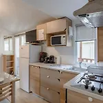 Mobil-homes Proche De L'océan