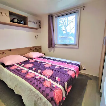 Mobil-homes Proche De L'ocean 营地 4*
