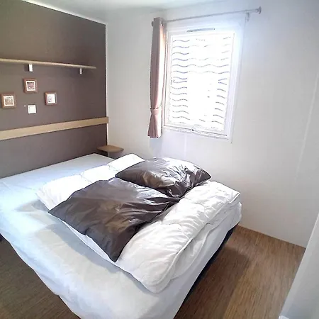 Mobil-homes Proche De L'ocean 4*