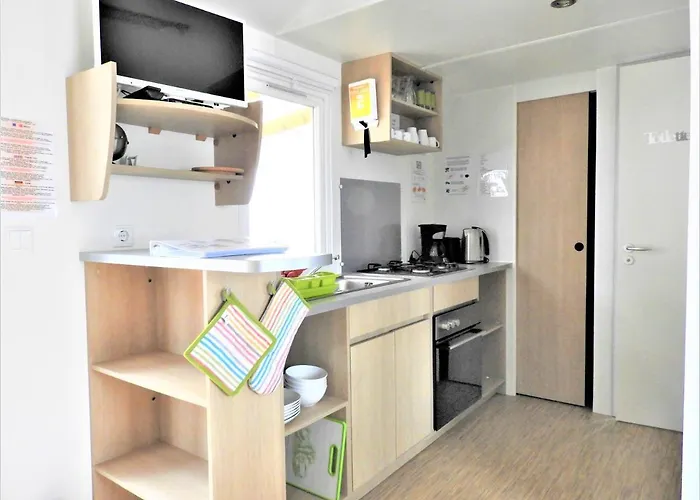 Mobil-homes Proche De L'ocean 4*