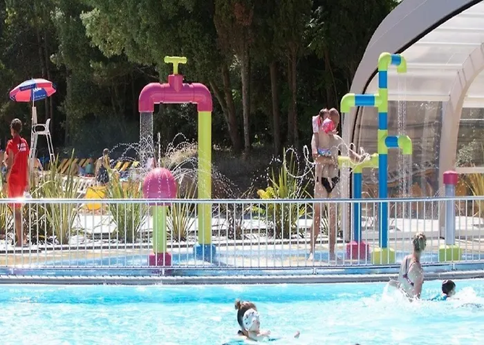 Mobil-homes Proche De L'ocean 4*