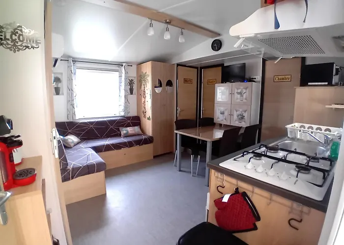 Parque de Campismo Mobil-homes Proche De L'ocean 4*