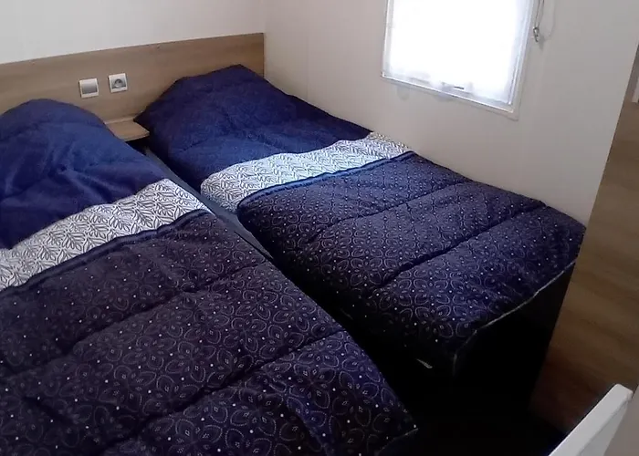 Mobil-homes Proche De L'ocean 4*